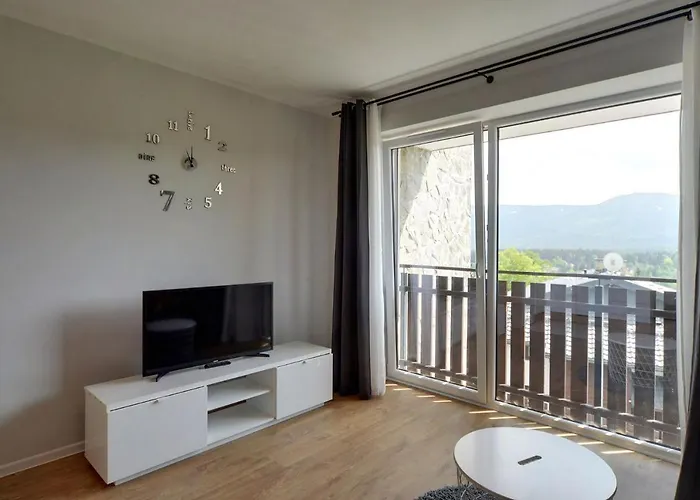 Apartament Invest Perła B6 *